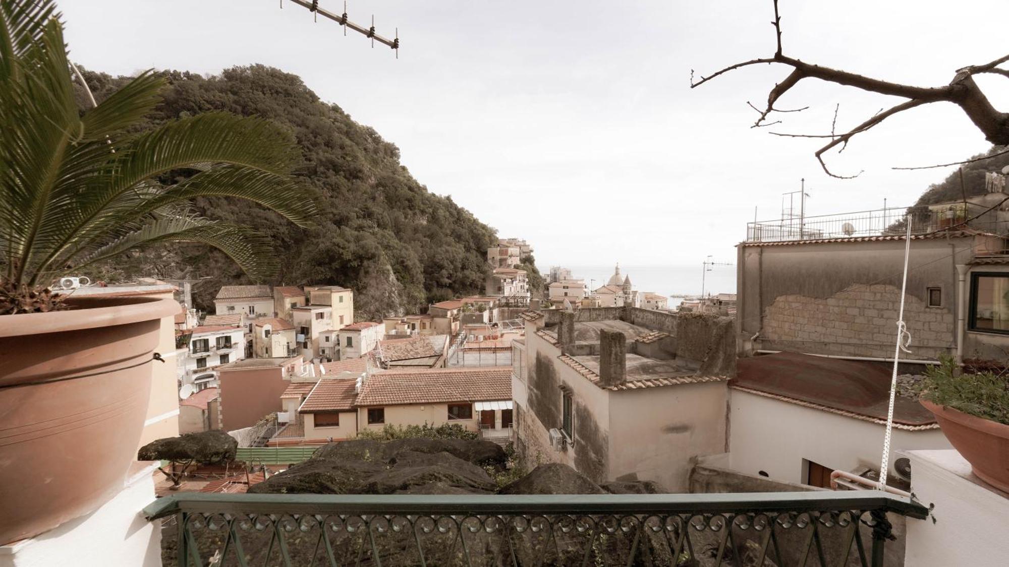 Casa Nel Borgo Dei Gatti Cetara Exterior foto